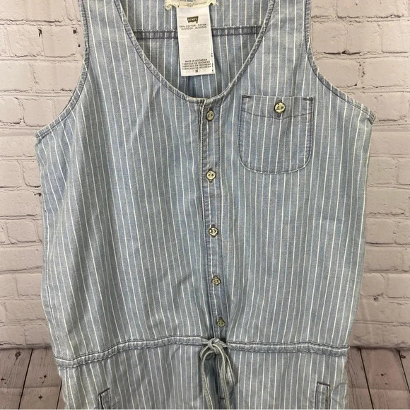 Levi’s Denim Pin Stripe Romper Size Medium - Picture 4 of 8